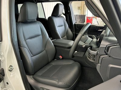 صورة 65 لـ 2024 Toyota LAND CRUISER 250
