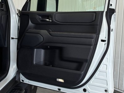 صورة 64 لـ 2024 Toyota LAND CRUISER 250