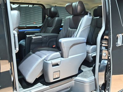 2023 Toyota GRAND ACE — миниатюра 31