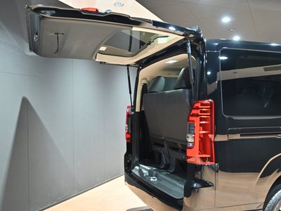2023 Toyota GRAND ACE — миниатюра 32