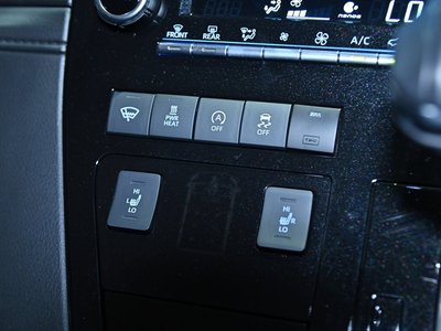 صورة 4 لـ 2023 Toyota GRAND ACE