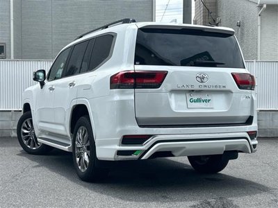 2023 Toyota LAND CRUISER 300 photo 9