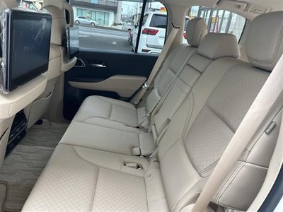 2023 Toyota LAND CRUISER 300 thumbnail 34