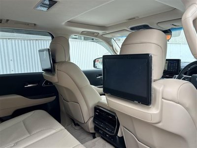 2023 Toyota LAND CRUISER 300 thumbnail 39