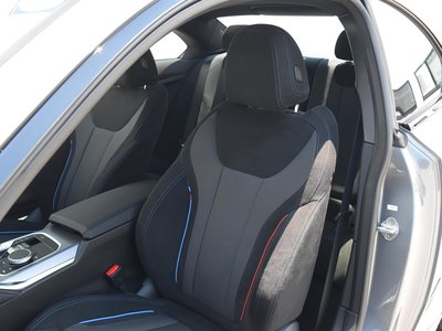 2025 BMW 2 SERIES COUPE thumbnail 18