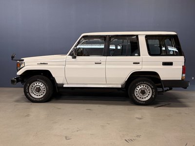 2001 Toyota LAND CRUISER 70 照片 6