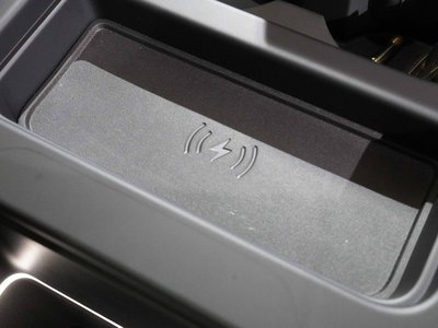 2024 LAND Rover DEFENDER thumbnail 32