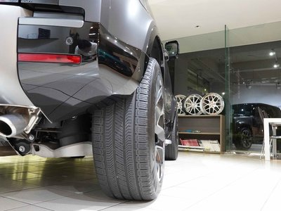 2024 LAND Rover DEFENDER photo 9