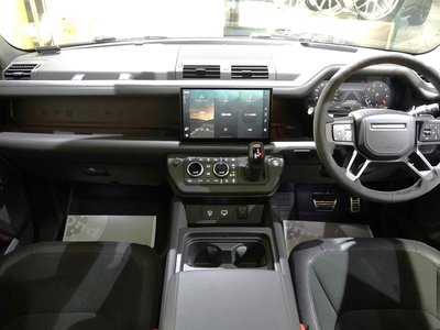 2024 LAND Rover DEFENDER thumbnail 17