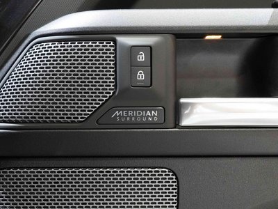 2024 LAND Rover DEFENDER thumbnail 23