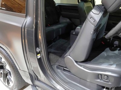 2024 LAND Rover DEFENDER thumbnail 25