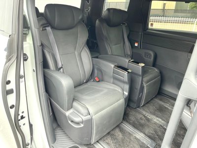 2024 Toyota ALPHARD — фото 11