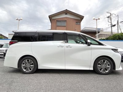 2024 Toyota ALPHARD — фото 28