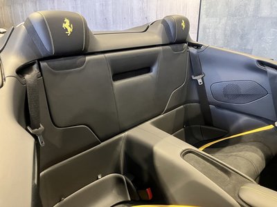 2025 Ferrari ROMA SPIDER 缩略图 36