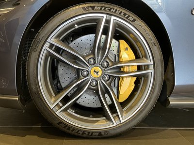 2025 Ferrari ROMA SPIDER 缩略图 48