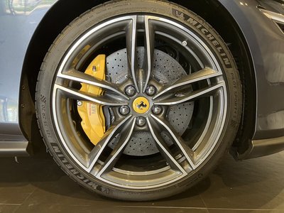 2025 Ferrari ROMA SPIDER 缩略图 31