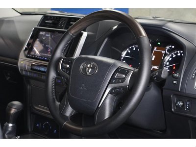 2021 Toyota LAND CRUISER PRADO — фото 10