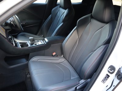 2025 Lexus LBX — миниатюра 48