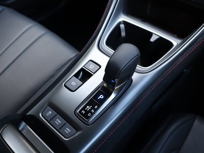 2025 Lexus LBX — миниатюра 72