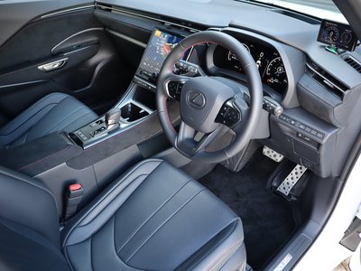 2025 Lexus LBX — миниатюра 45