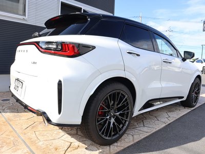 2025 Lexus LBX — миниатюра 7