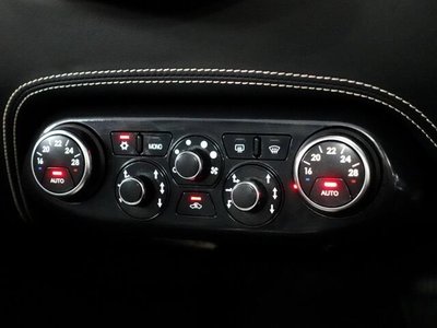 2012 Ferrari 458 SPIDER 缩略图 10