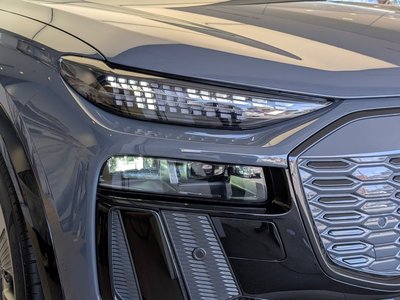 صورة 9 لـ 2026 AUDI Q6 E-TRON