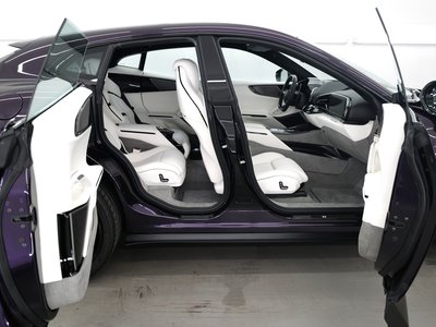 2025 Ferrari PUROSANGUE 缩略图 47