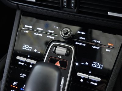 2020 Porsche CAYENNE thumbnail 54