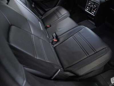 2020 Porsche CAYENNE thumbnail 36