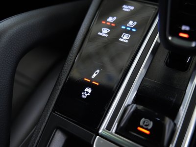 2020 Porsche CAYENNE photo 13