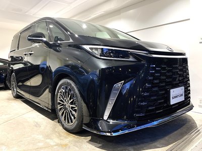 2024 Lexus LM photo 3