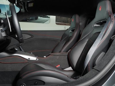 صورة 8 لـ 2022 Maserati MC20