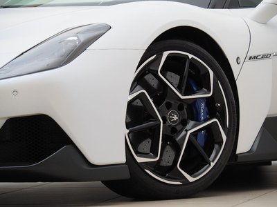 صورة 6 لـ 2022 Maserati MC20