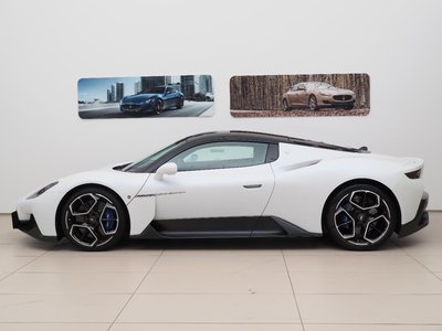 صورة 17 لـ 2022 Maserati MC20