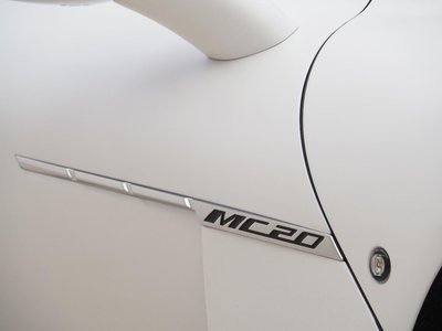 صورة 19 لـ 2022 Maserati MC20