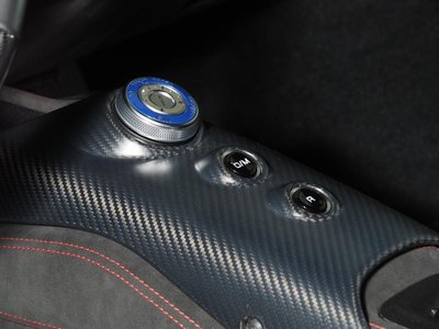 صورة 11 لـ 2022 Maserati MC20
