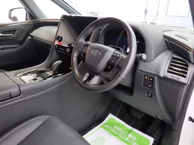2025 Toyota ALPHARD — фото 10
