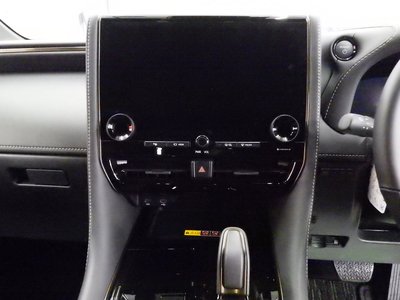 2025 Toyota ALPHARD — фото 37