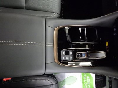 2025 Toyota ALPHARD — фото 43