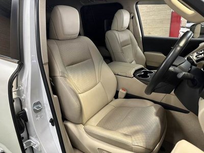 صورة 9 لـ 2023 Toyota LAND CRUISER 300