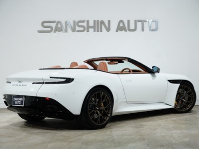صورة 2 لـ 2025 Aston Martin DB12 VOLANTE