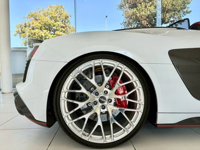 صورة 35 لـ 2020 AUDI R8 SPYDER