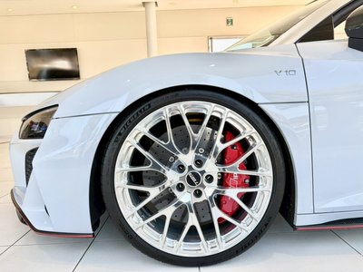 صورة 32 لـ 2020 AUDI R8 SPYDER