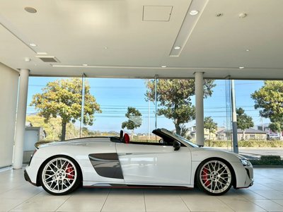 صورة 17 لـ 2020 AUDI R8 SPYDER