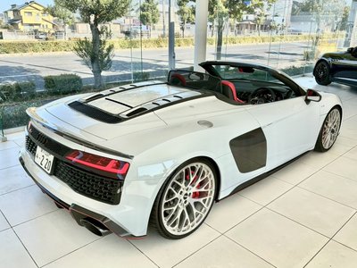 صورة 30 لـ 2020 AUDI R8 SPYDER