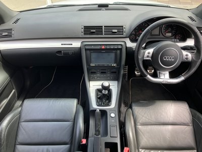 صورة 20 لـ 2008 AUDI RS4