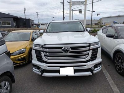 صورة 2 لـ 2024 Toyota LAND CRUISER 300