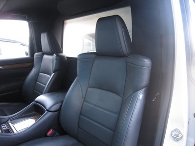 صورة 43 لـ 2016 Toyota ALPHARD