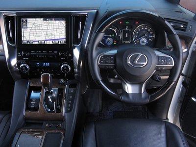 صورة 30 لـ 2016 Toyota ALPHARD
